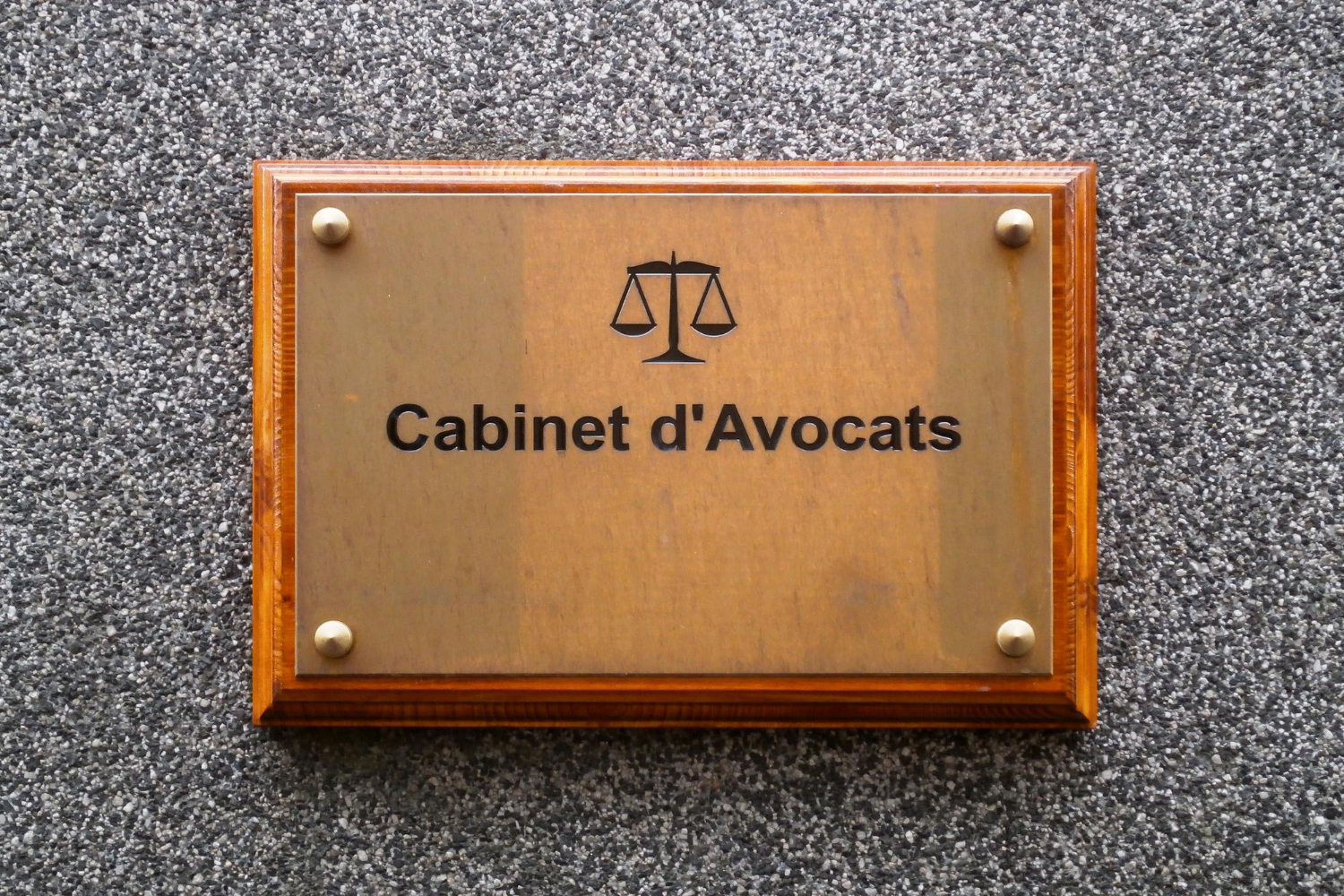 Les avocats, ces hérauts et vigies du droit